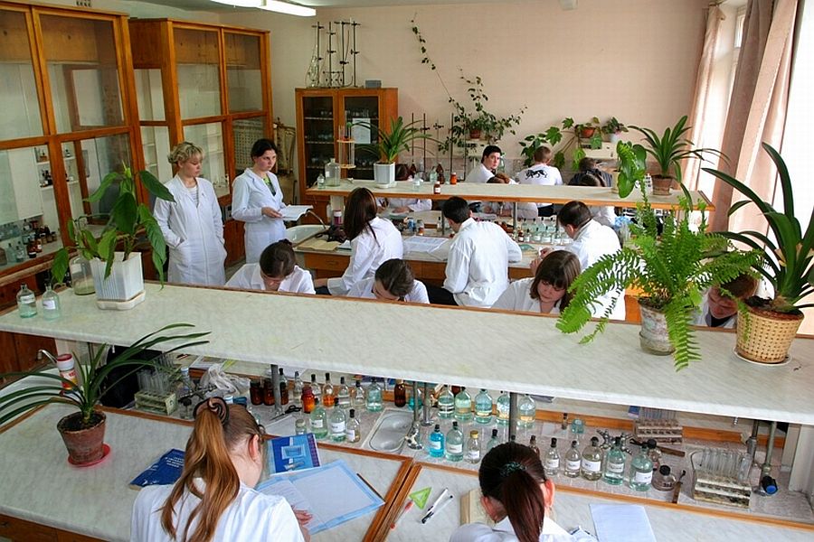 Востребованность выпускников КГУ на рынке труда, а также количество бюджетных мест, полученных в этом году от министерства, говорят о прочности позиции вуза КГУ на рынке образовательных услуг Востребованность выпускников КГУ на рынке труда, а также количество бюджетных мест, полученных в этом году от министерства, говорят о прочности позиции вуза КГУ на рынке образовательных услуг