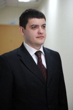 «Наш банк уже сегодня готов активно помогать пожилым людям в получении кредита», – пояснил Региональный директор Пробизнесбанка Дмитрий Спиридонов Дмитрий Юрьевич «Наш банк уже сегодня готов активно помогать пожилым людям в получении кредита», – пояснил Региональный директор Пробизнесбанка Дмитрий Спиридонов Дмитрий Юрьевич