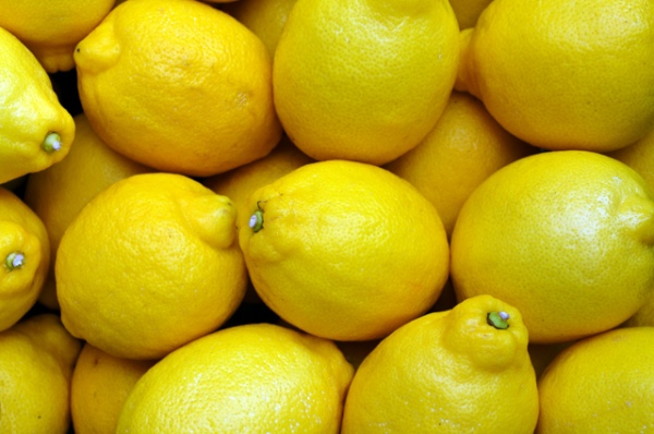 В октябре на 56 рублей подешевели лимоны
