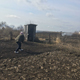 Туалет рядом с соседским домом