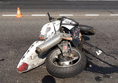 Водитель мотоцикла погиб до приезда «скорой»