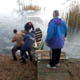 В Железногорске спасли двух школьниц, упавших в пруд