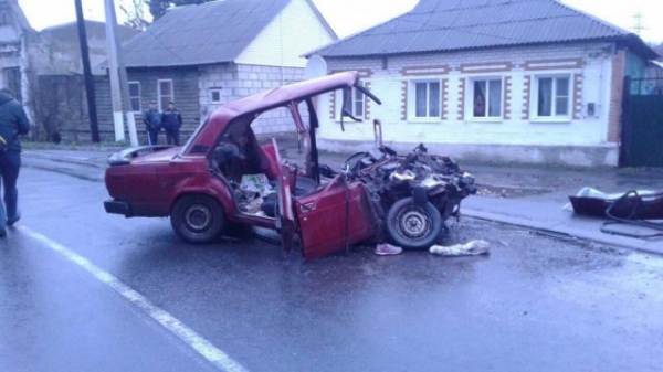 В легковушке скончались две пассажирки В легковушке скончались две пассажирки