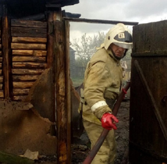На пожаре в селе Бунино погибла 80-летняя жена хозяина дома