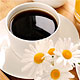 На завтрак лучше есть омлет, творог или кашу, а пить – чай или кофе с молоком