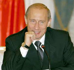 Владимир Путин любит мороженое, а любимое блюдо Бориса Ельцина – водка с соленым огурчиком