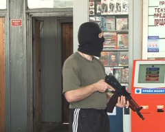 Судя по всему, автовокзал захватили "условные террористы" Судя по всему, автовокзал захватили "условные террористы"
