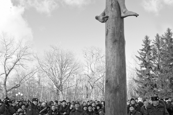 Евгений Киселёв. "Дотянуться до небес" Евгений Киселёв. "Дотянуться до небес"