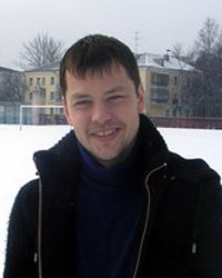 Полузащитник Сергей Михайлов Полузащитник Сергей Михайлов