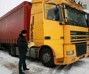 С 25 декабря затруднено движение через автомобильный пункт пропуска Крупец Курской таможни С 25 декабря затруднено движение через автомобильный пункт пропуска Крупец Курской таможни