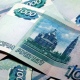 Юная курянка подозревается в краже денег у родной бабушки