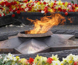 На мемориале павших в годы Великой Отечественной войны утром 22 июня пройдет акция «Свеча памяти» На мемориале павших в годы Великой Отечественной войны утром 22 июня пройдет акция «Свеча памяти»