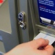 В Курске продавец салона сотовой связи похитил деньги с кредитки покупателя