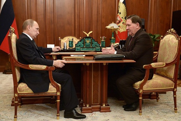 Глава региона проинформировал Владимира Путина о результатах социально-экономического развития Курской области в 2014 году