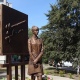 В Курске открыли памятник учителю