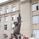В Курске презентовали скульптурную композицию, посвященную студентам