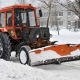 Курск. Автомобилистов просят срочно убрать машины с проезжей части