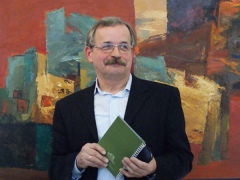 Юрий Глюдза — участник многих областных, всероссийских, зарубежных и международных выставок Юрий Глюдза — участник многих областных, всероссийских, зарубежных и международных выставок