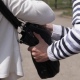 Курск. Во дворе грабитель напал на 10-летнюю девочку, отняв у нее сумку с телефоном
