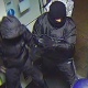 Двое курян в масках с пистолетом и гранатой ограбили банк в Москве