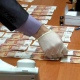Курск. Сотрудники ФСБ задержали чиновника Россельхознадзора при получении взятки