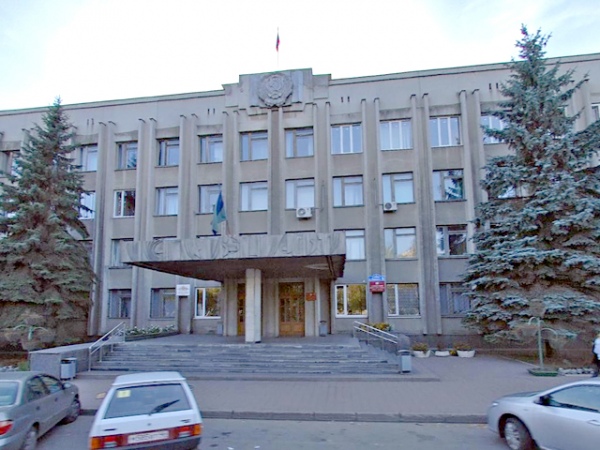 Депутатский центр расположен на первом этаже здания администрации Центрального округа Депутатский центр расположен на первом этаже здания администрации Центрального округа