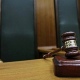 В Курске адвокат получила 3 года колонии за мошенничество