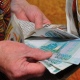 В Курске внучка украла сбережения у бабушки