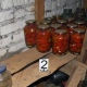 Курянка похитила у пенсионерки продукты и насос