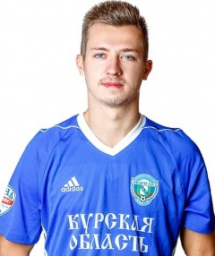 23-летний хавбек Дмитрий Коробов провел 28 матчей в премьер-лиге, забил 1 гол 23-летний хавбек Дмитрий Коробов провел 28 матчей в премьер-лиге, забил 1 гол