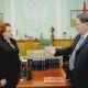 Курский губернатор подарил музею раритетное полное собрание сочинений Ленина