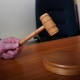 Осуждена преступная группа, грабившая курских и орловских предпринимателей