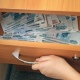 Курская область. Бывшая судебный пристав подозревается в том, что присвоила деньги должника