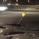 Курские автомобилисты отмечают ямы воздушными шариками
