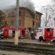 В Курске на улице Литовской горит дом