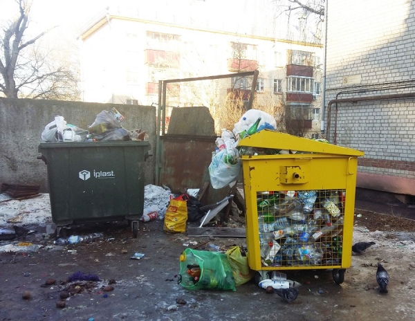 Большинство курян платит за вывоз мусора исправно, но качество предоставления услуги оставляет желать лучшего Большинство курян платит за вывоз мусора исправно, но качество предоставления услуги оставляет желать лучшего
