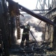 Курская область. Во Льгове пожар повредил жилые дома (фото)