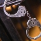 Иностранец обещал отмазать курян от тюрьмы, но сам оказался за решеткой