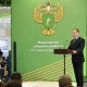 Дмитрий Медведев наградил медалью курского тракториста