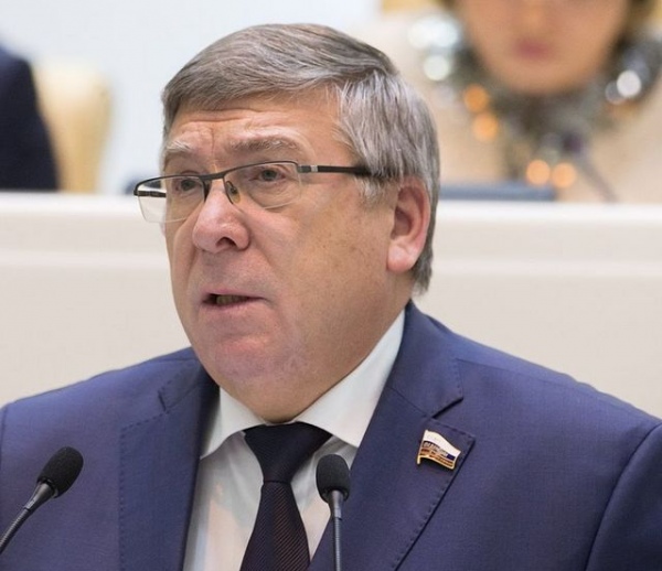 Член Совета Федерации РФ от Курской области Валерий Рязанский фото council.gov.ru Член Совета Федерации РФ от Курской области Валерий Рязанский фото council.gov.ru