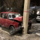 Курск. На проспекте Дружбы машина протаранила столб
