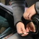 Житель Курска по ночам крал зеркала с автомобилей