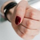 Пьяная курянка расцарапала лицо полицейскому и получила год условно