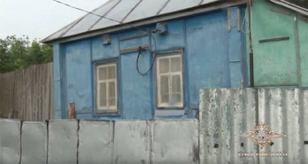 Двойное убийство было совершено в этом доме Двойное убийство было совершено в этом доме