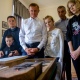 В отпуске курский губернатор занимался с дочками русским языком и арифметикой
