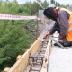 В Золотухинском районе ремонтируют мост через Тускарь