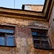В Курске расселят три аварийных дома