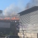 В Курске горит здание бани