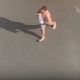 В Курске голый мужчина унес с детской площадки младенца