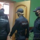Жительница Курска, избившая сына в такси, взята под домашний арест